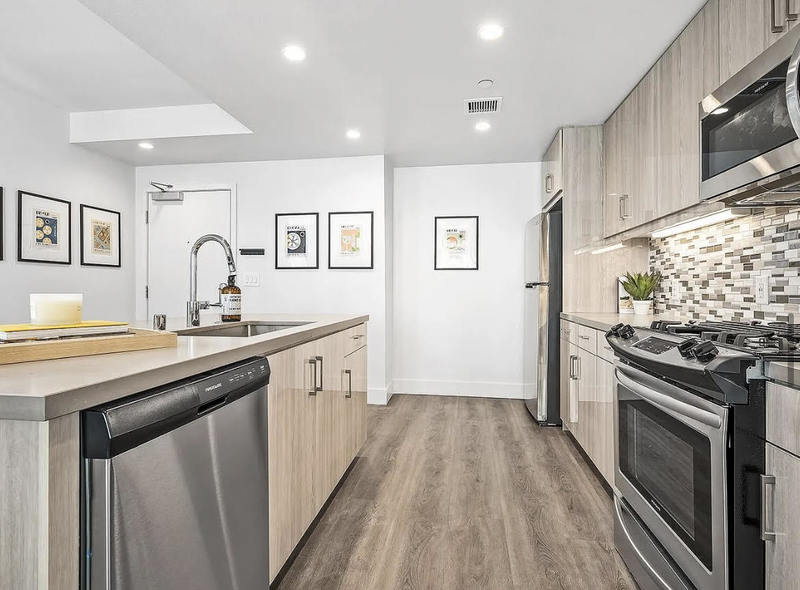 Private Room in 2Bed.2Bath