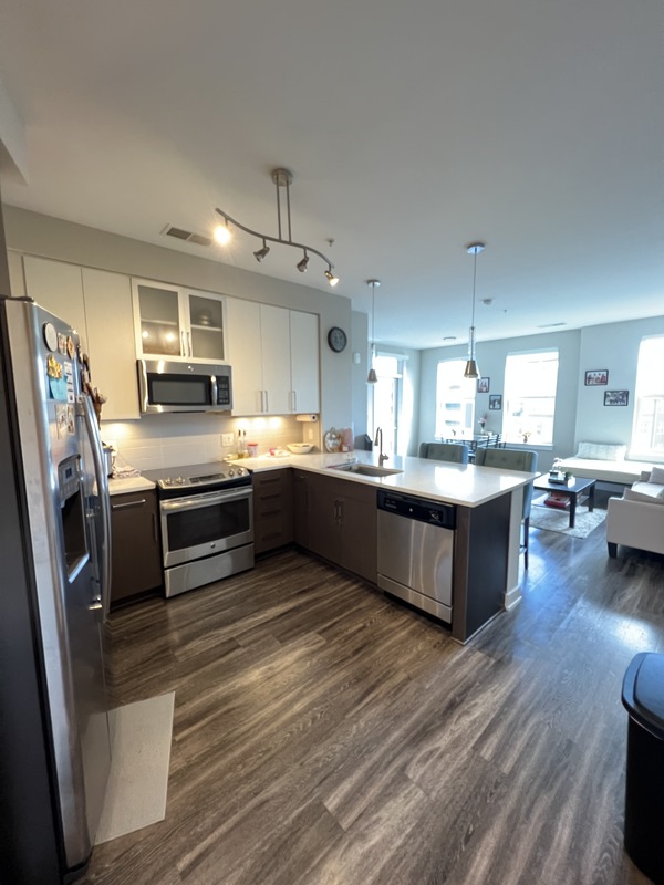 roommates in Herndon Private Room in 2Bed.2Bath - cirtru.com