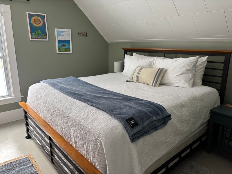 roommates in Traverse City Private Room in 4Bed.2Bath - cirtru.com