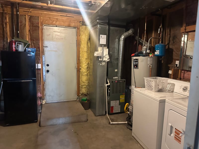roommates in Aurora Shared Room in 1Bed.1Bath - cirtru.com