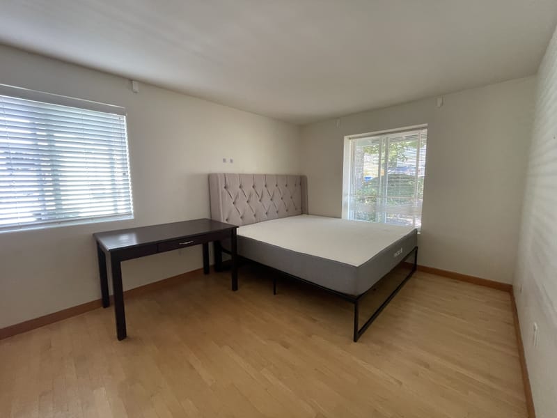Private Room in 3Bed.2Bath
