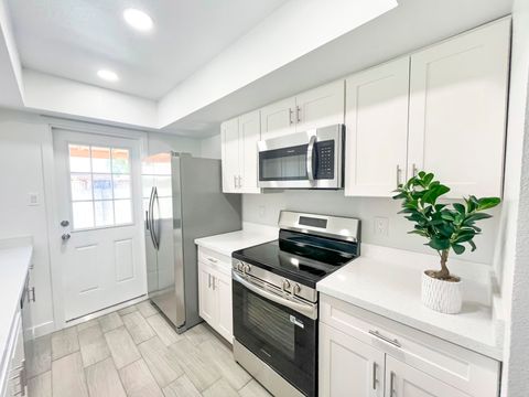 Renovated Padsplit Near Gym & Shopping – All Utilities Included (id. 15109)