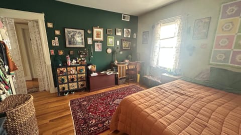 Shared Room in 4Bed.2Bath