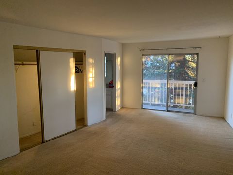roommates in Los Angeles Private Room in 3Bed.3Bath - cirtru.com