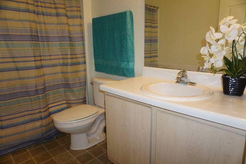 Private Room in 3Bed.2Bath