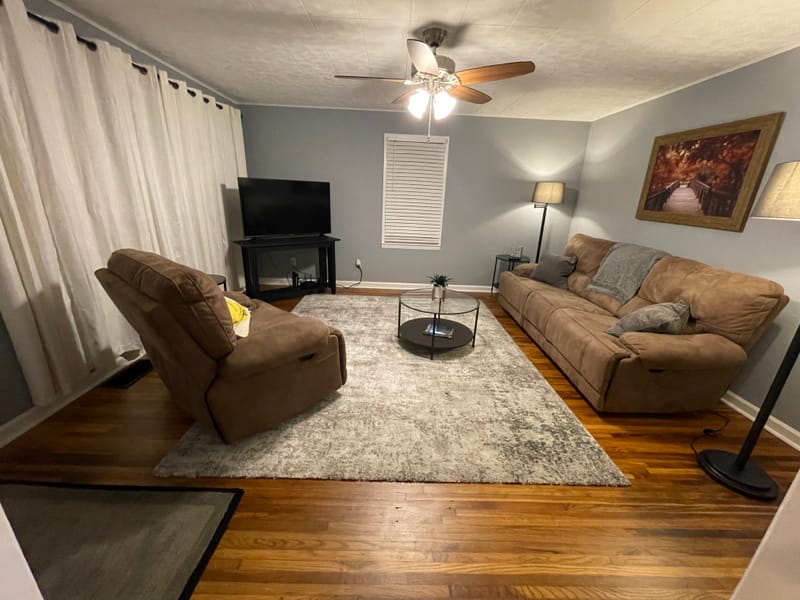 Private Room in 3Bed.1Bath