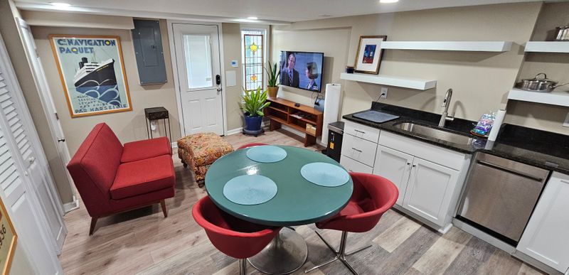 roommates in Baltimore Entire Place 1Bed.1Bath - cirtru.com