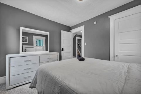 Private Room in 6Bed.1.5Bath