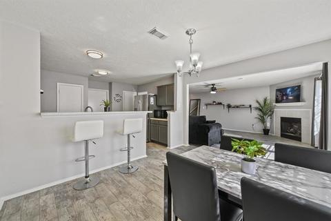 roommates in Houston Private Room in 3Bed.2Bath - cirtru.com