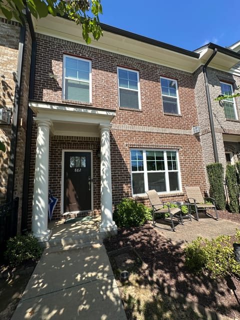 Entire Place 3Bed.2.5Bath