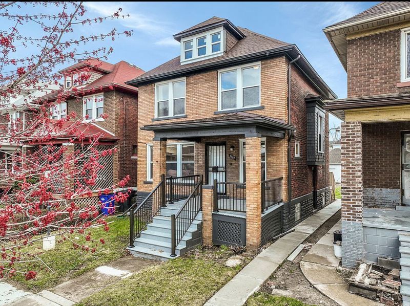 roommates in Detroit Room2Bed.1.5Bath - cirtru.com