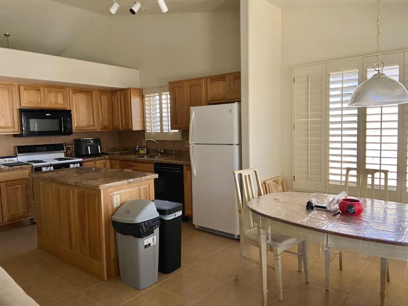 roommates in Undisclosed, Glendale, AZ 85303 Glendale Oasis (id. 22883) - cirtru.com
