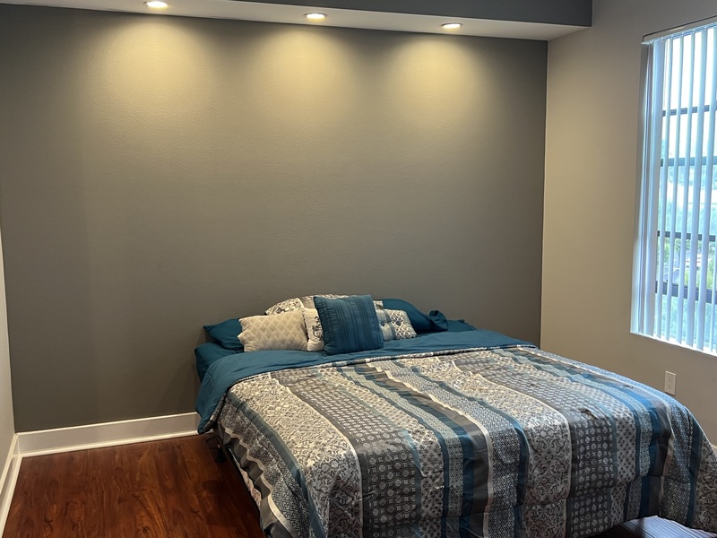 Private Room in 3Bed.4Bath