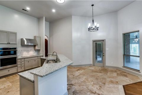 Live in Luxury at Cedar Hill (id. 14864)