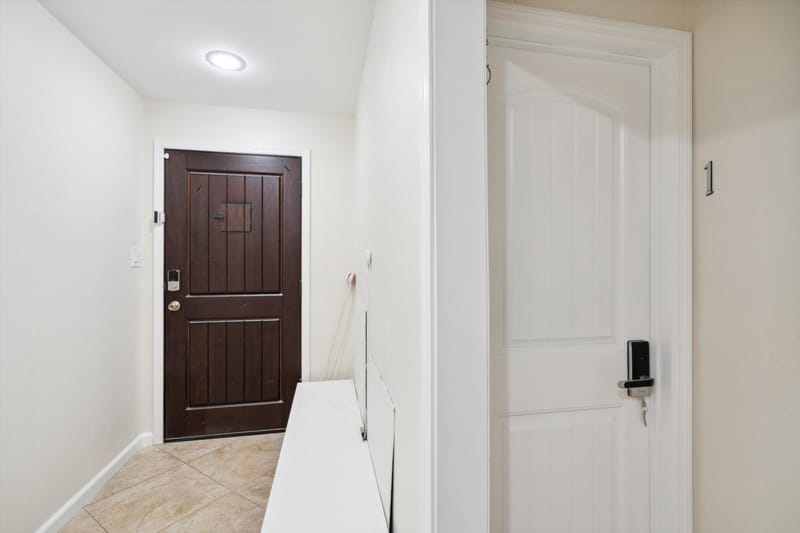 roommates in Undisclosed, Scottsdale, AZ 85254 Cozy Room in Renovated Scottsdale Home – Pool, Great Location with Plenty Parking! (id. 12577) - cirtru.com