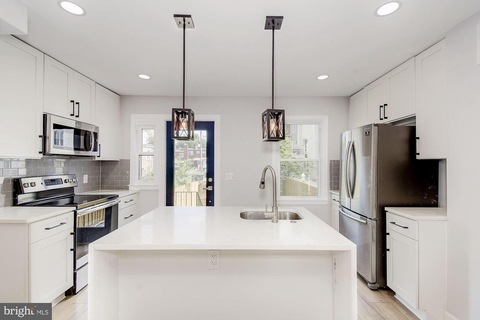 roommates in Washington Private Room in 2Bed.2Bath - cirtru.com