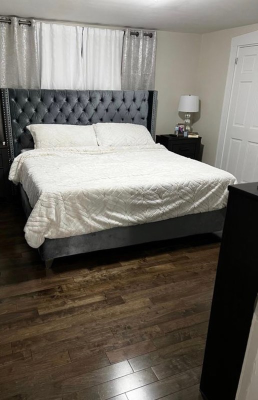 A spacious studio let