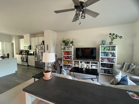 Private Room in 4Bed.3Bath