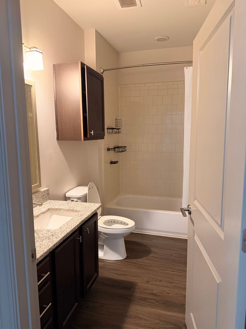 roommates in Raleigh Private Room in 2Bed.2Bath - cirtru.com