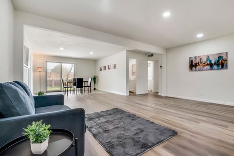 Bright & Comfortable Dallas Home | Fully Furnished, Secure, and Convenient | Free Wi-Fi , Monthly Cleanings , and Bus Stops Just Steps Away (id. 12245)