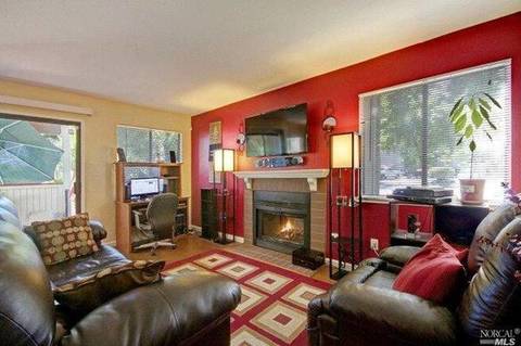 roommates in Santa Rosa Private Room in 2Bed.1Bath - cirtru.com