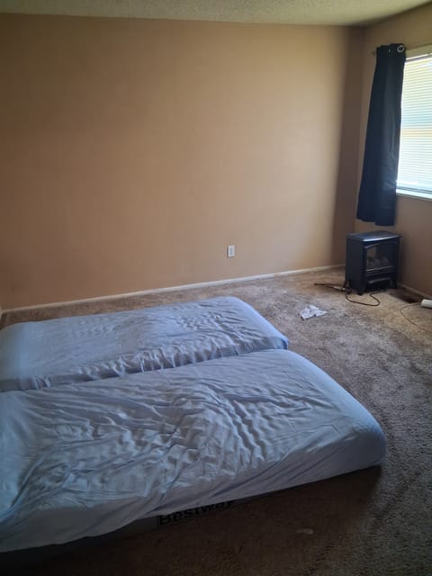 Private Room in 3Bed.2Bath