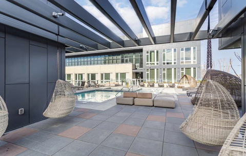 roommates in Portland Views! Pool! Room in 2Bed.2Bath - cirtru.com