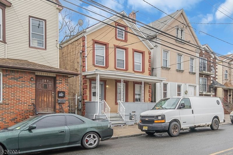 roommates in Elizabethport Room5Bed.1.5Bath - cirtru.com