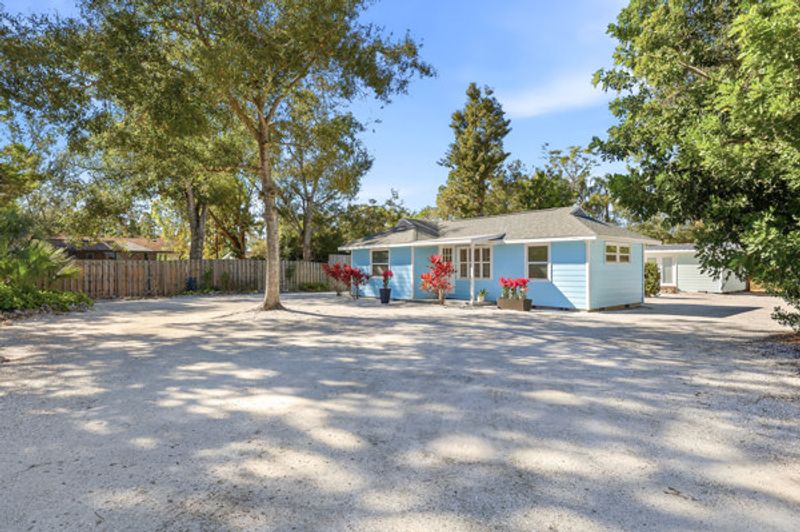 roommates in Sarasota Entire Place 2Bed.1Bath - cirtru.com