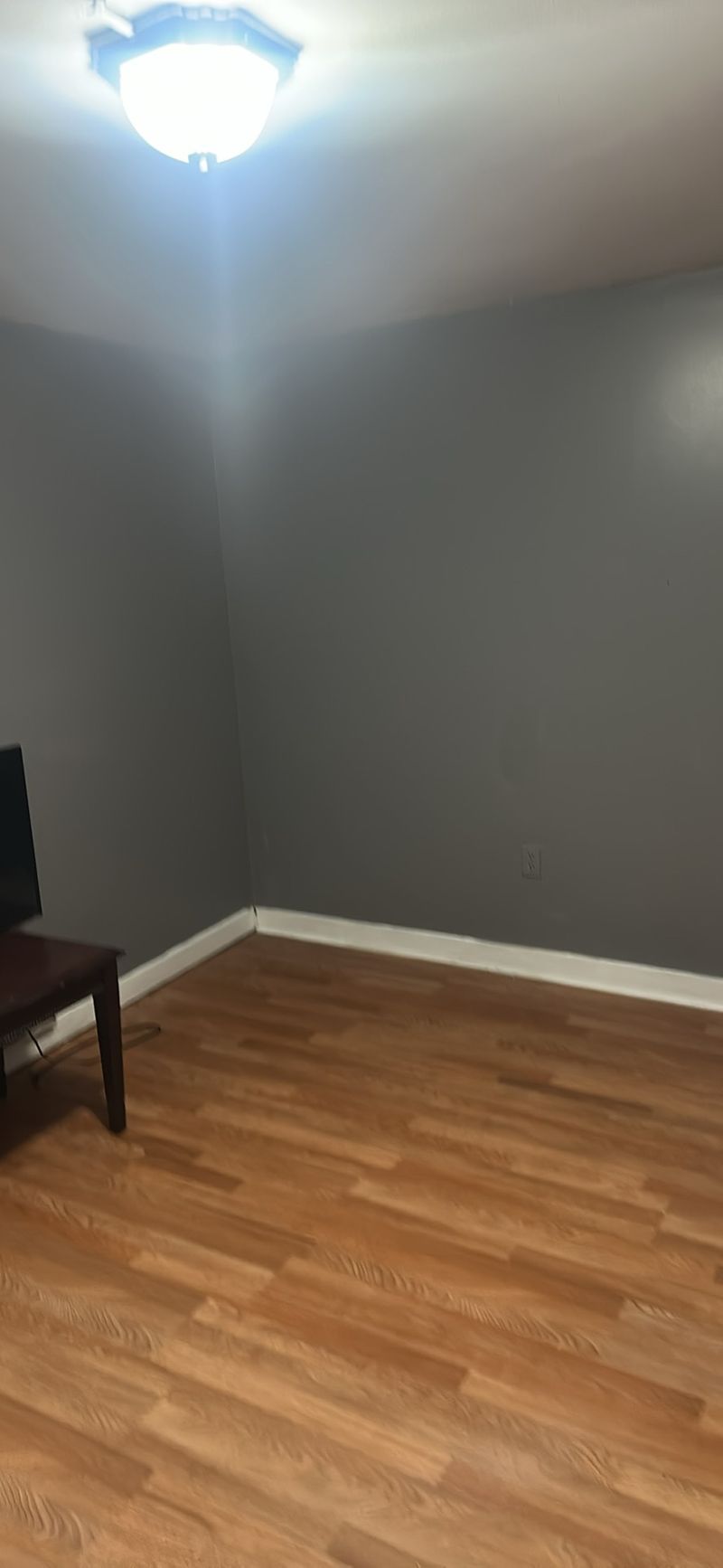 roommates in Henniker Shared Room in 2Bed.1Bath - cirtru.com