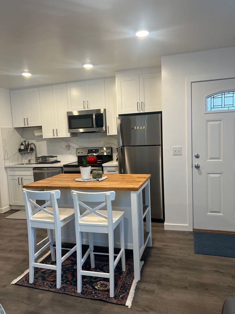 roommates in South San Francisco Entire Place 1Bed.1Bath - cirtru.com