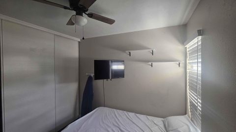 Live in Otay Mesa West (id. 34075)