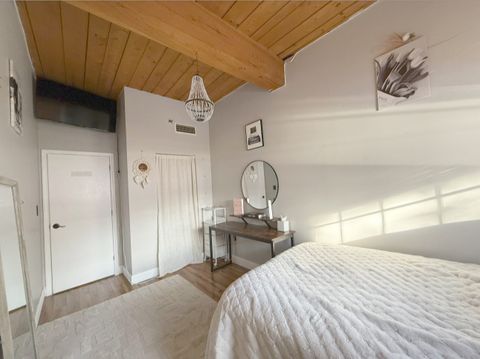 Private Room in 2Bed.1Bath