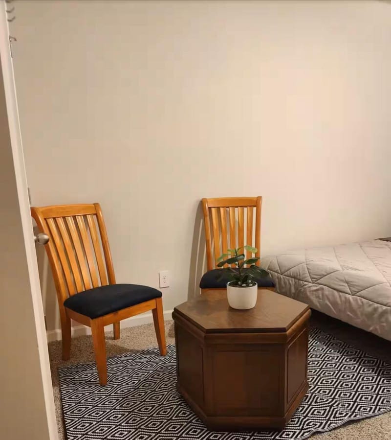 roommates in Undisclosed, Dawsonville, GA 30534 Room with KING SIZE Bed+Full Washroom-Dawsonville (id. 32433) - cirtru.com