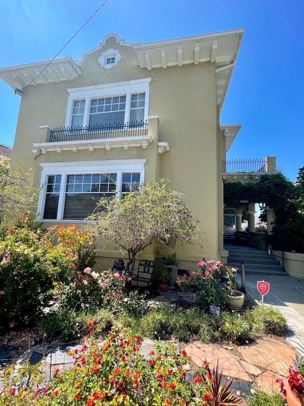 Entire Place 4Bed.3Bath