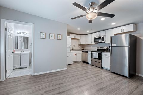 Private Fully Furnished Renovated Casita Rooms – Utilities & WiFi Included (id. 33919)