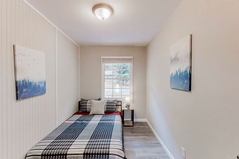 roommates in Undisclosed, Jonesboro, GA 30238 Spacious & Comfortable Jonesboro Home | Fully Furnished, Secure, and Convenient | Free Wi-Fi , Monthly Cleanings , and Bus Stops Nearby (id. 5285) - cirtru.com