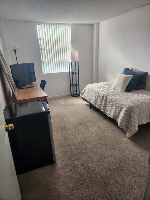 Private Room in 2Bed.2Bath