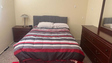 Private Room in 3Bed.2.5Bath