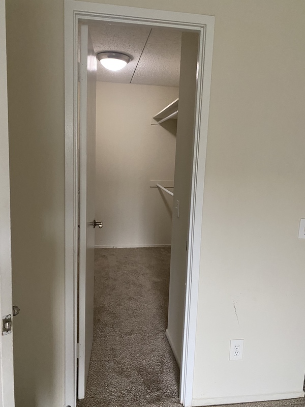 Private Room in 2Bed.2Bath
