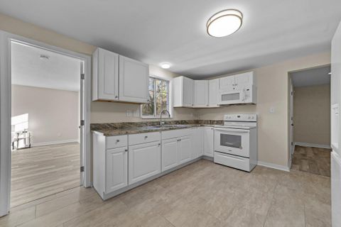Mechanicsville House with Dining area. Comfortable & newly-renovated (id. 2069)