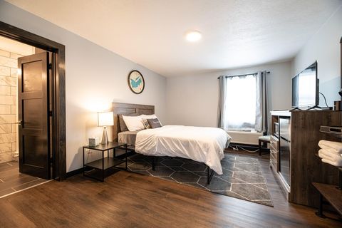 Private Room in 1Bed.1Bath