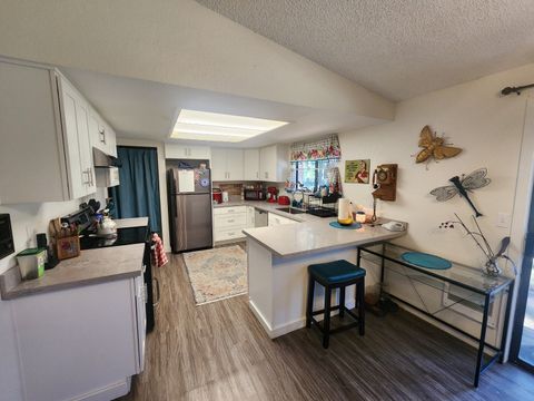 Private Room in 2Bed.2Bath