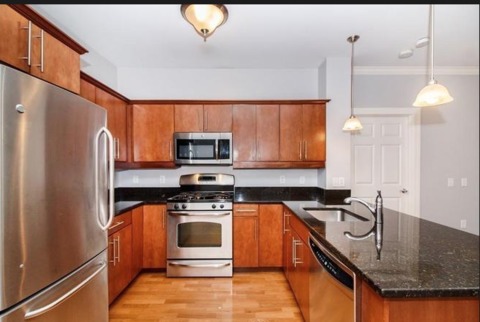 Private Room in 2Bed.2Bath