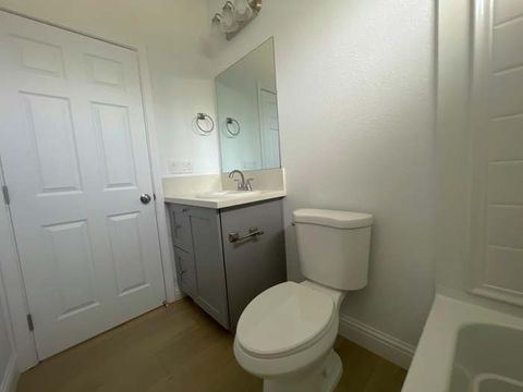 roommates in Sacramento Room3Bed.2Bath - cirtru.com