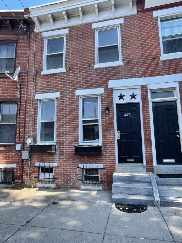 Lovely Single Family Row house