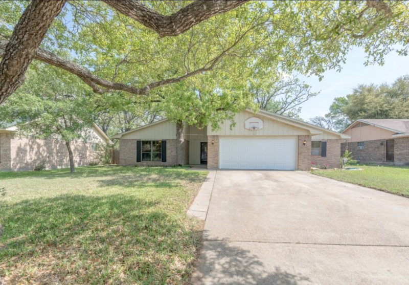 roommates in Bryan Room4Bed.2Bath - cirtru.com