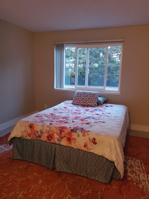 roommates in Hayward Semi-furnished room/ private bath - cirtru.com