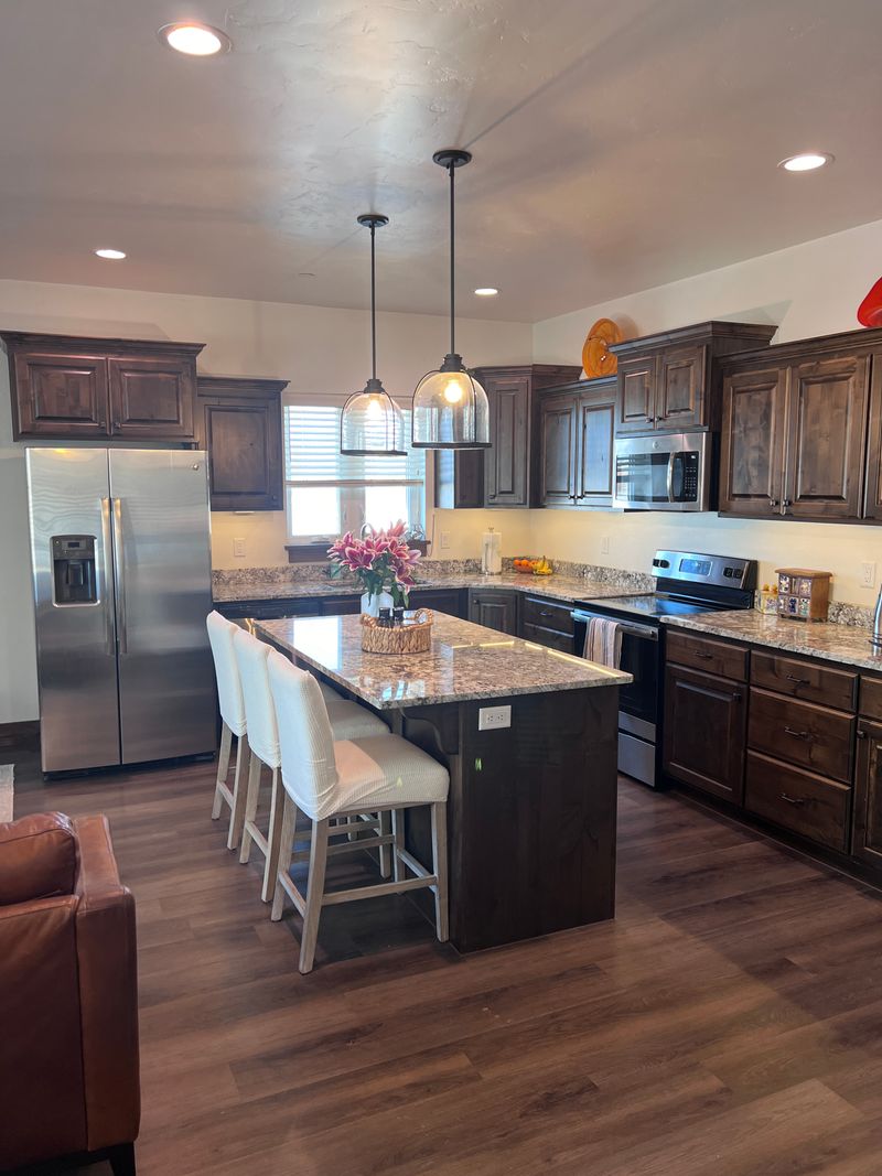 roommates in Victor Entire Place 2Bed.2.5Bath - cirtru.com