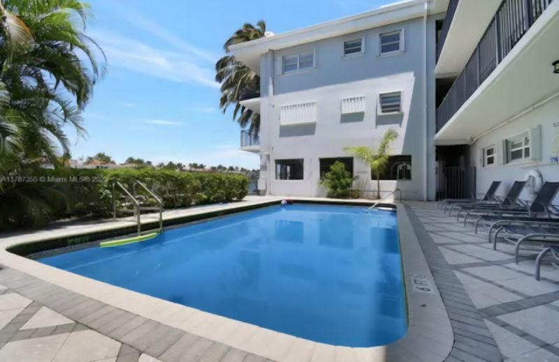 roommates in Hollywood Entire Place 1Bed.1Bath - cirtru.com